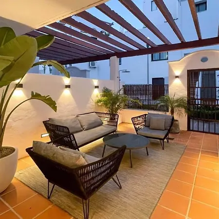 Daire Maestranza Exclusive Townhouse Close To Puerto Banus With Bbq Pool