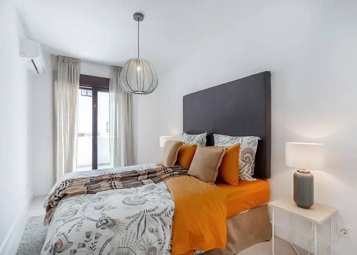 Daire Maestranza Exclusive Townhouse Close To Puerto Banus With Bbq Pool Marbella