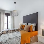 アパート Maestranza Exclusive Townhouse Close To Puerto Banus With Bbq Pool マルベーリャ